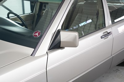 Lot 210 - 1992 Mercedes-Benz 190 E 2.0
