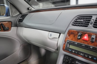 Lot 231 - 2000 Mercedes-Benz CLK 430 Elegance
