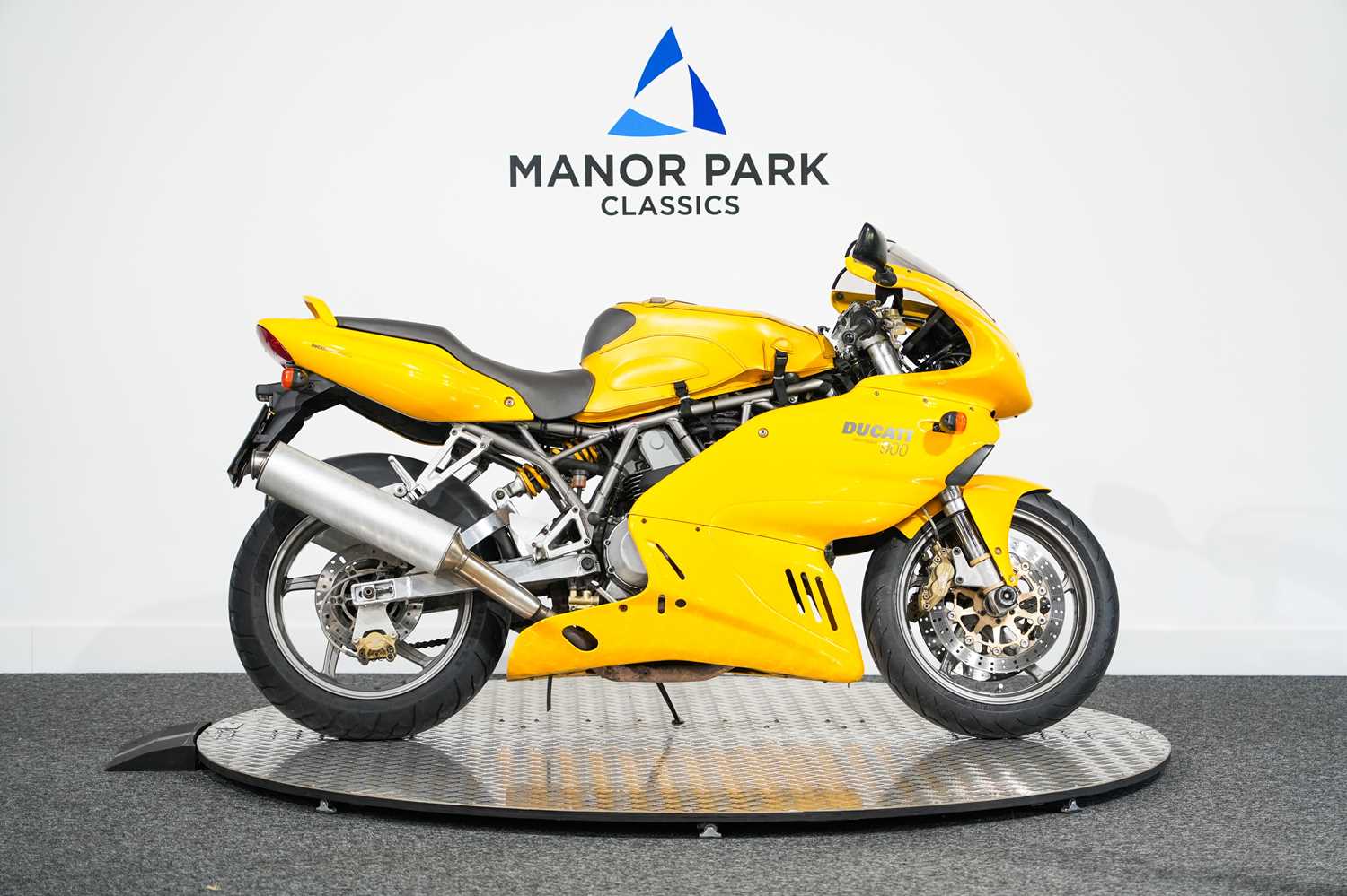 Lot 67 - 2003 Ducati 900 SS I.E.