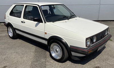 Lot 17 - 1989 Volkswagen Golf GTi