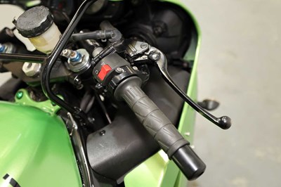Lot 2000 Kawasaki Ninja ZX-6R J1