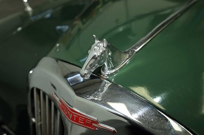 Lot 1955 Singer Hunter