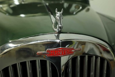 Lot 1955 Singer Hunter