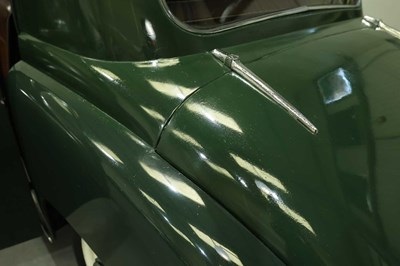 Lot 1955 Singer Hunter