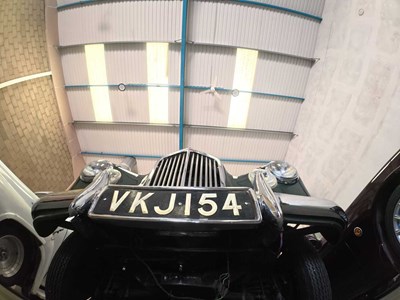 Lot 1955 Singer Hunter