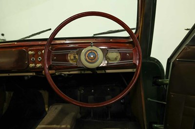 Lot 1955 Singer Hunter