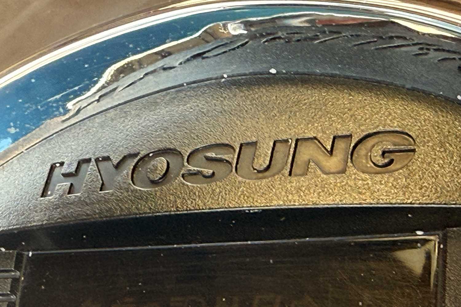 46 - 2007 Hyosung GV650