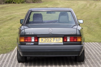 Lot 26 - 1993 Mercedes-Benz 190 E 2.6