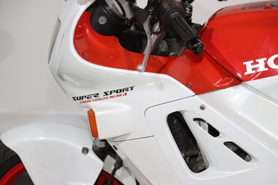 Lot 1988 Honda CBR600F-J