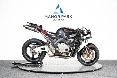 Lot 73 - 2004 Honda CBR1000RR Fireblade