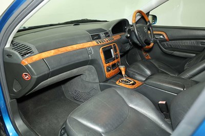 Lot 2000 Mercedes-Benz S55 AMG