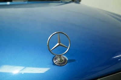Lot 2000 Mercedes-Benz S55 AMG