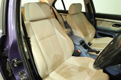 Lot 1999 BMW 528I Auto