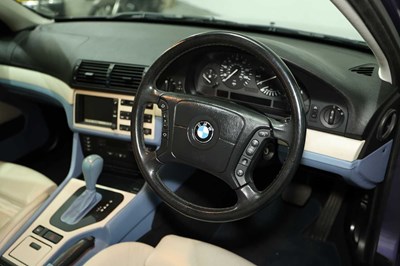 Lot 1999 BMW 528I Auto