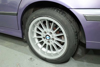 Lot 1999 BMW 528I Auto
