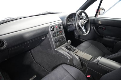 Lot 1994 Mazda MX-5 1.8i