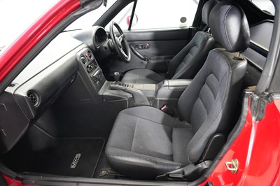Lot 1994 Mazda MX-5 1.8i