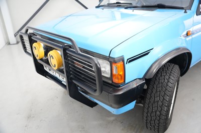 Lot 1987 Nissan D21 4.0 4WD Pickup