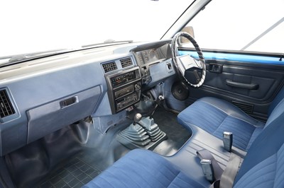 Lot 1987 Nissan D21 4.0 4WD Pickup