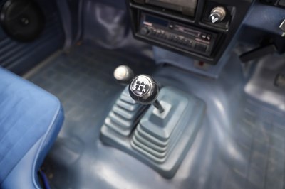 Lot 1987 Nissan D21 4.0 4WD Pickup