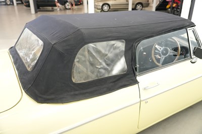Lot 1971 MG B Roadster 2+2 Conversion
