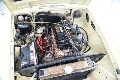 Lot 1971 MG B Roadster 2+2 Conversion