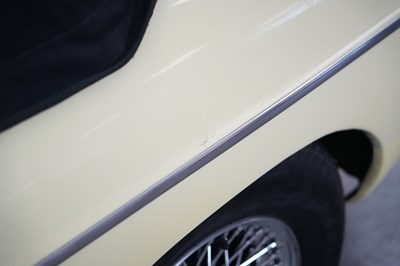 Lot 1971 MG B Roadster 2+2 Conversion