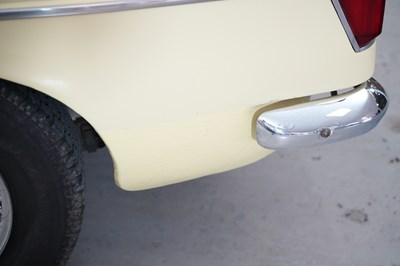 Lot 1971 MG B Roadster 2+2 Conversion