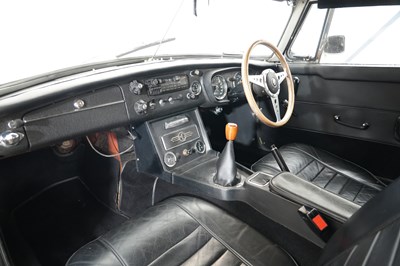 Lot 1971 MG B Roadster 2+2 Conversion