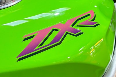 Lot 1994 Kawasaki ZXR750L