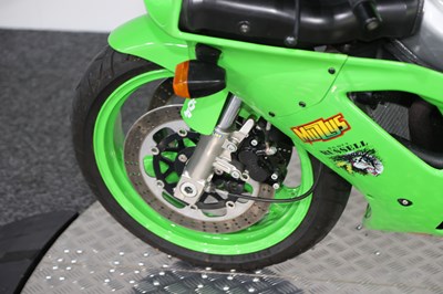 Lot 1994 Kawasaki ZXR750L