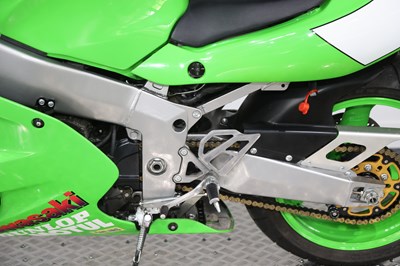 Lot 1994 Kawasaki ZXR750L