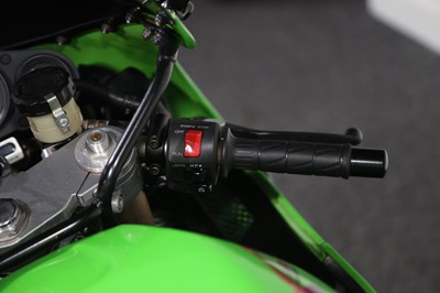 Lot 1994 Kawasaki ZXR750L