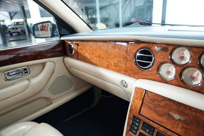 Lot 2002 Bentley Arnage Red Label
