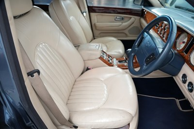 Lot 2002 Bentley Arnage Red Label