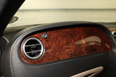 Lot 2004 Bentley Continental GT