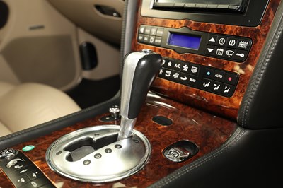Lot 2004 Bentley Continental GT