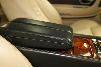 Lot 2004 Bentley Continental GT