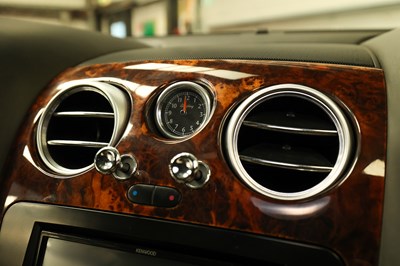 Lot 2004 Bentley Continental GT