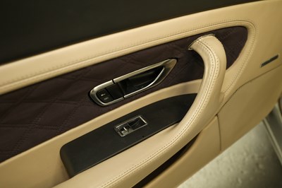 Lot 2004 Bentley Continental GT