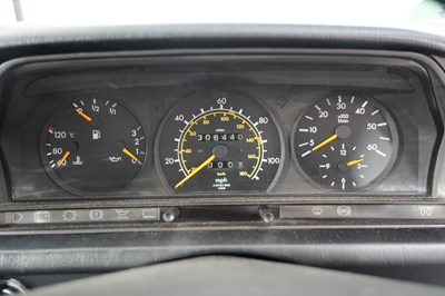 Lot 1989 Mercedes-Benz 190 D