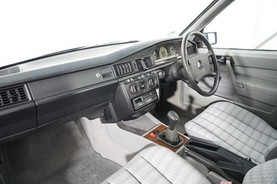 Lot 1989 Mercedes-Benz 190 D
