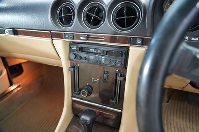 Lot 1986 Mercedes-Benz 300 SL