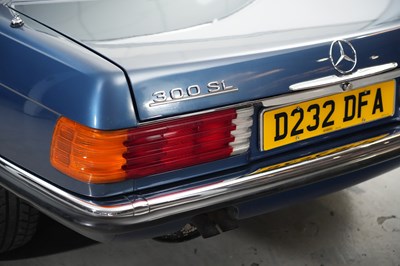 Lot 1986 Mercedes-Benz 300 SL