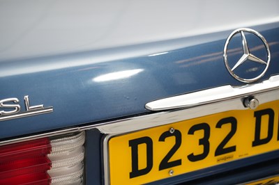 Lot 1986 Mercedes-Benz 300 SL