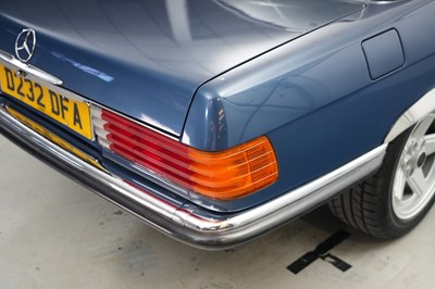 Lot 1986 Mercedes-Benz 300 SL