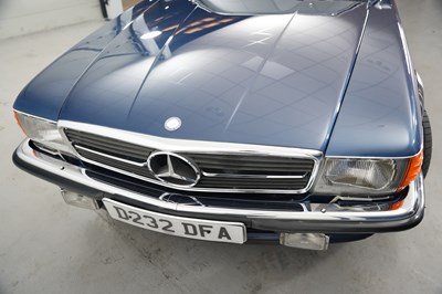 Lot 1986 Mercedes-Benz 300 SL