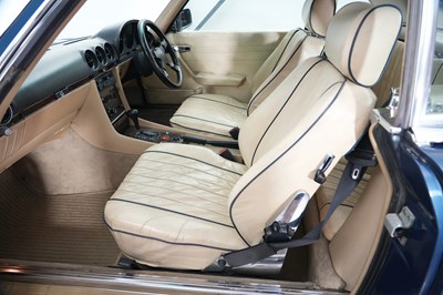 Lot 1986 Mercedes-Benz 300 SL