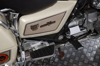 Lot 1989 Honda GL1200 Gold Wing Aspencade SE-i