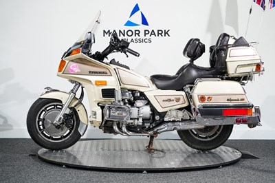 Lot 1989 Honda GL1200 Gold Wing Aspencade SE-i
